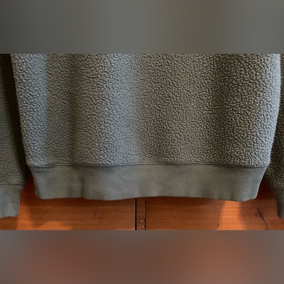 Everlane Renew Pullover Teddy Sweatshirt - Picture 7 of 8